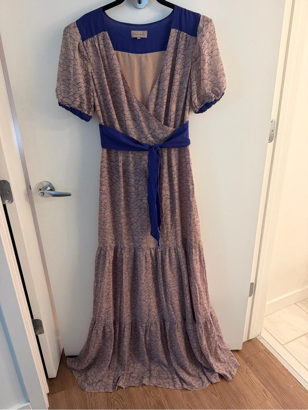 Yasmin LeBon 100% Silk Maxi Dress with Puff Sleeve Tie Waist Size 6 (UK 8) - Picture 3 of 13
